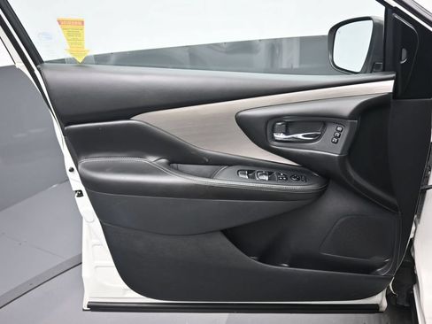 Used 2018 Nissan Murano SL AWD/4WD image 9
