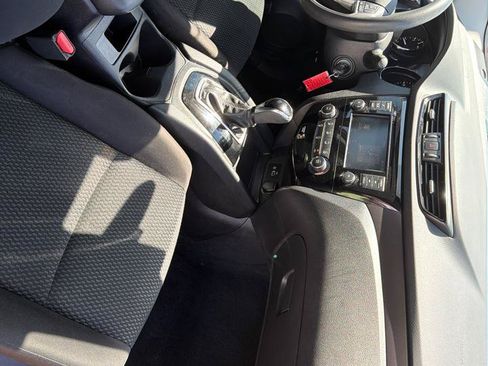 Used 2020 Nissan Rogue Sport S w/ Appearance Package FWD image 19