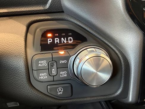 New 2026 RAM 1500 Laramie AWD/4WD image 25