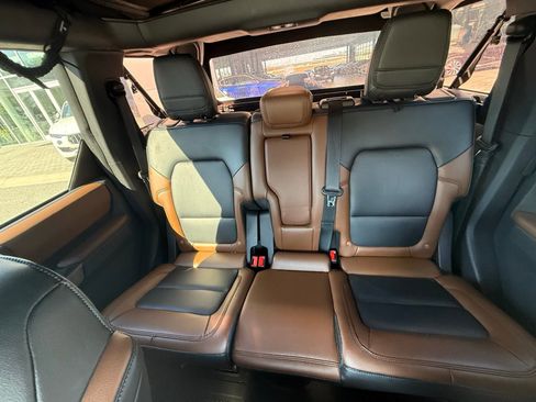 Used 2023 Ford Bronco Outer Banks w/ Sasquatch Package image 40