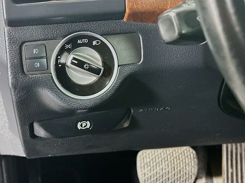 Used 2012 Mercedes-Benz GLK 350 2WD image 16