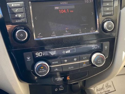 Used 2019 Nissan Rogue Sport SV w/ All-Weather Package image 15