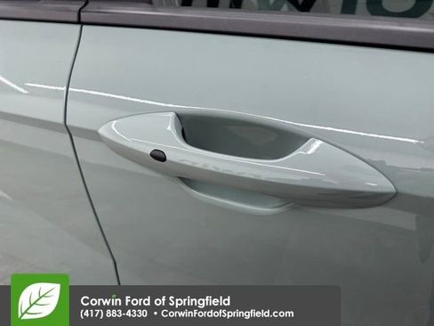 Used 2025 Hyundai Kona SEL image 8