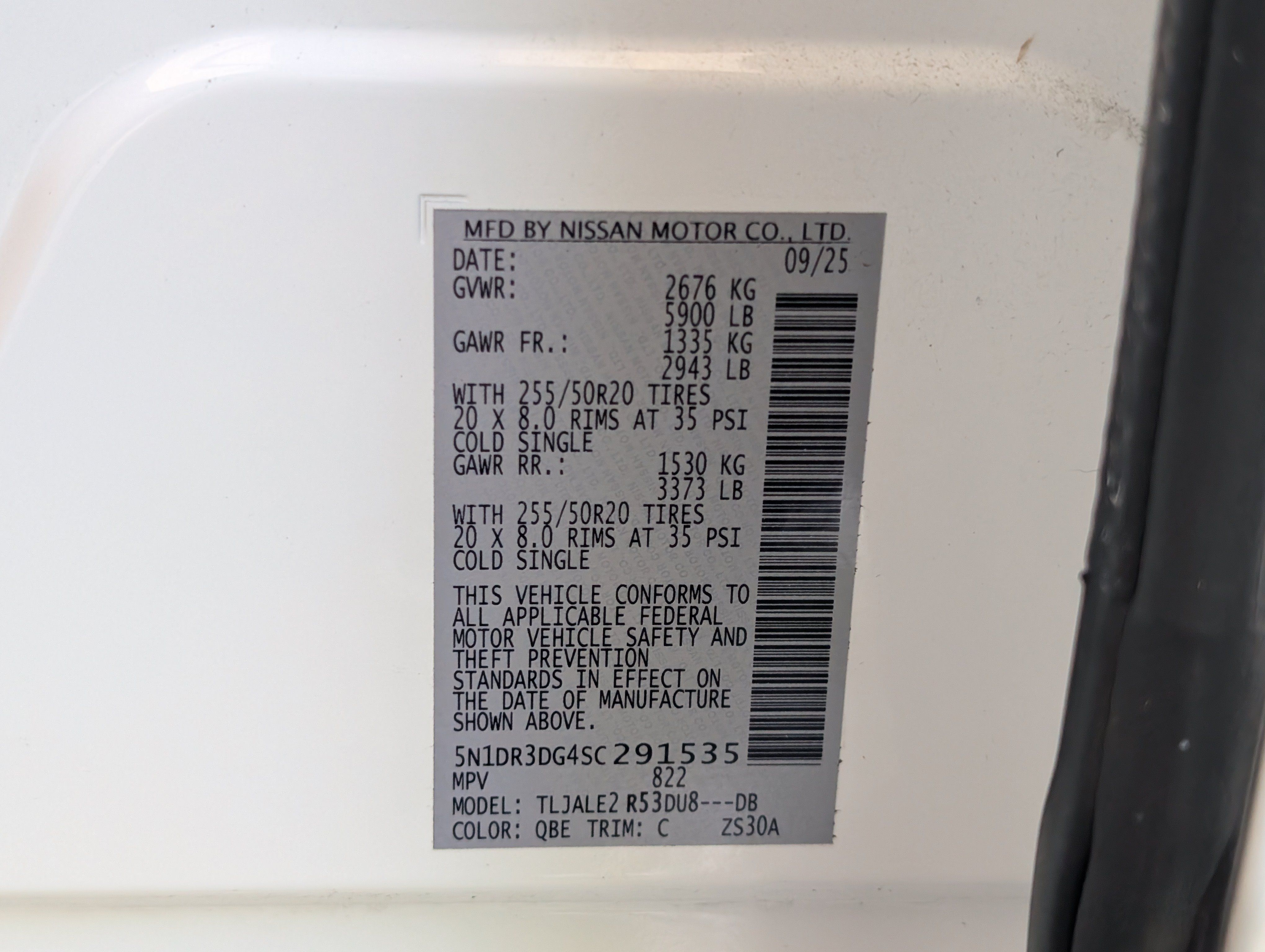 Used 2025 Nissan Pathfinder Platinum w/ Cargo Package FWD image 42
