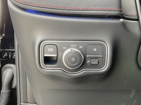 Used 2025 Mercedes-Benz G 63 AMG 4MATIC w/ Manufactur Interior Package image 27