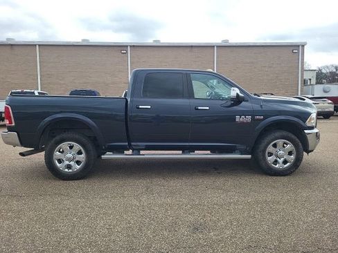 Used 2014 RAM 2500 Laramie w/ Protection Group image 16