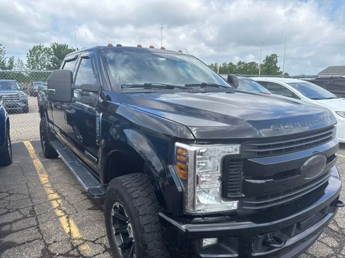 Used 2018 Ford F250 XLT w/ XLT Value Package AWD/4WD image 28
