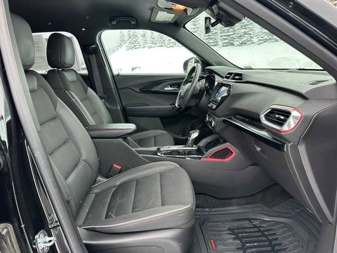 Used 2023 Chevrolet TrailBlazer RS w/ Convenience Package image 10