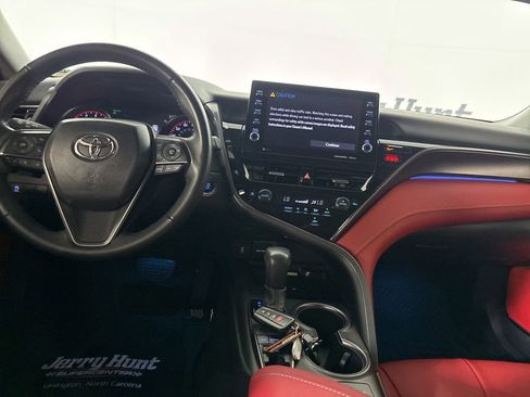 Used 2023 Toyota Camry XSE FWD image 22