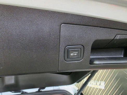 Used 2020 Cadillac XT5 Premium Luxury FWD image 31