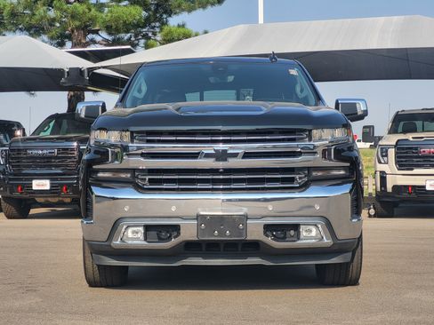 Used 2020 Chevrolet Silverado 1500 LTZ w/ LTZ Plus Package AWD/4WD image 2