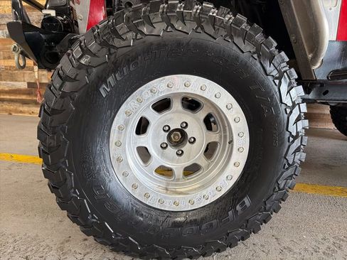 Used 2006 Jeep Wrangler Rubicon w/ Security Group image 4