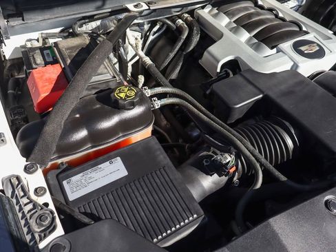 Used 2017 Cadillac Escalade ESV Platinum image 11