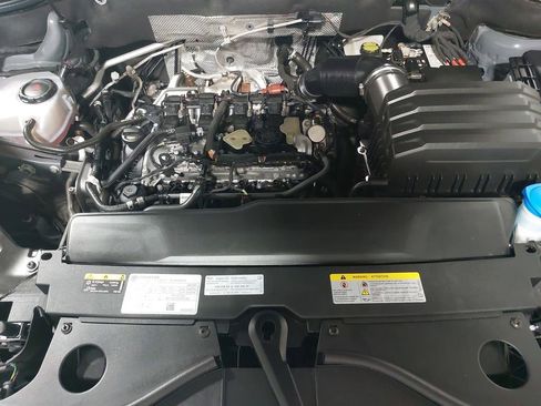 Used 2024 Volkswagen Atlas Peak Edition SEL image 34