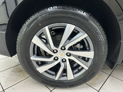 Certified 2024 Chevrolet Equinox LT w/ LPO, Floor Liner Package image 14