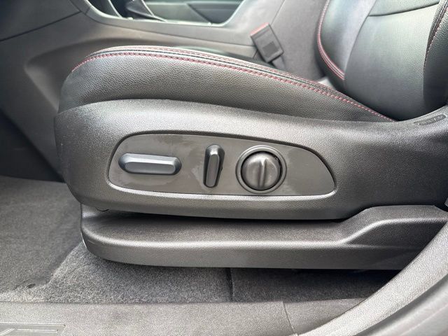 Certified 2024 Chevrolet Equinox RS w/ RS Leather Package AWD/4WD image 15