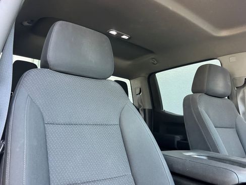 Used 2021 Chevrolet Silverado 1500 Custom w/ Safety Confidence Package AWD/4WD image 18