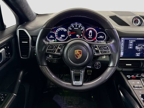 Used 2020 Porsche Cayenne Turbo AWD/4WD image 11