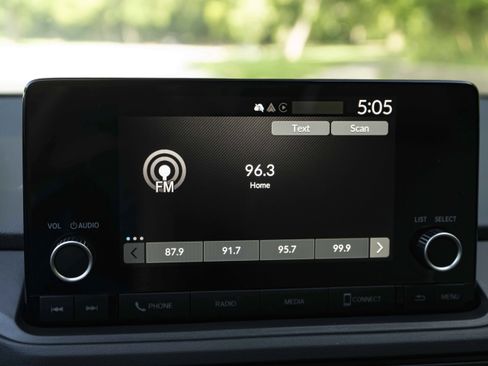 Used 2024 Honda Accord LX image 29