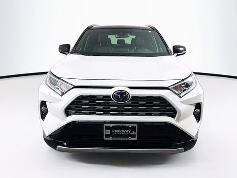 Certified 2020 Toyota RAV4 XSE w/ All Weather Liner Package AWD/4WD image 2