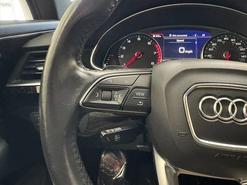 Used 2018 Audi Q7 3.0T Premium AWD/4WD image 36