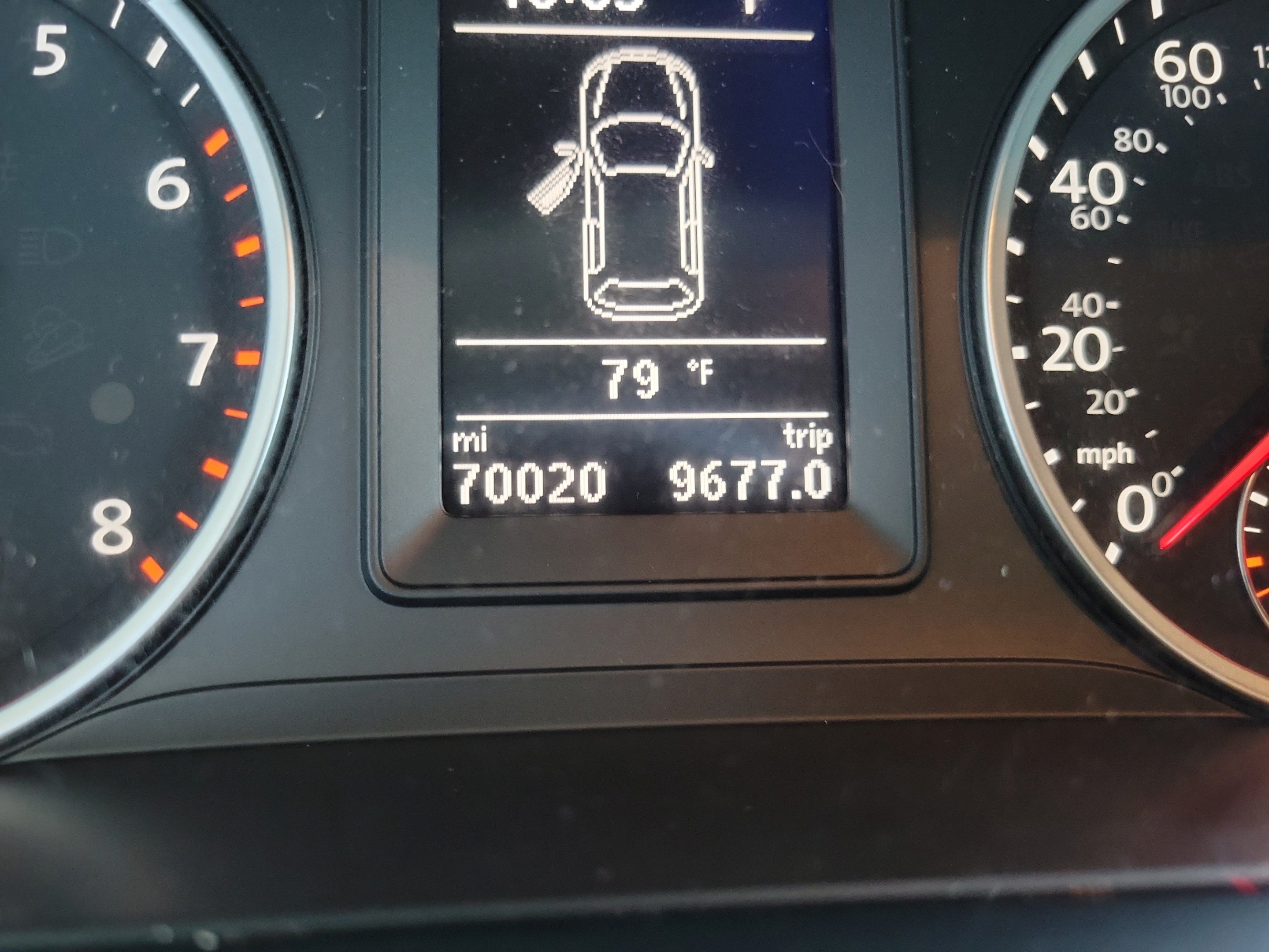 Used 2018 Volkswagen Tiguan Limited AWD/4WD image 16