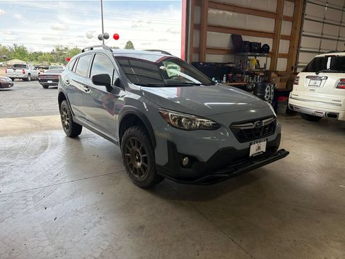 Used 2021 Subaru Crosstrek 2.0i Premium AWD/4WD image 6