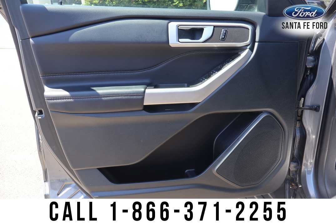 Used 2024 Ford Explorer XLT w/ Equipment Group 202A AWD/4WD image 17