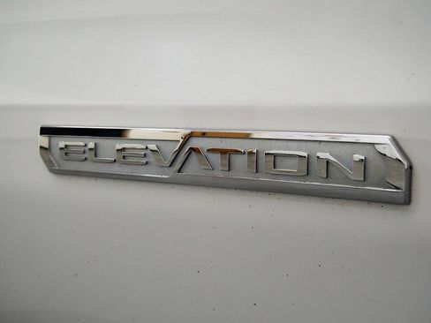Used 2023 GMC Sierra 1500 Elevation AWD/4WD image 10