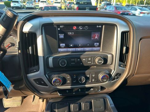 Used 2015 GMC Sierra 1500 SLT w/ SLT Crew Cab Value Package image 24