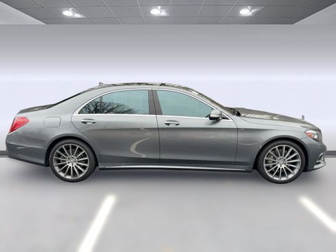 Used 2016 Mercedes-Benz S 550 Sedan image 8