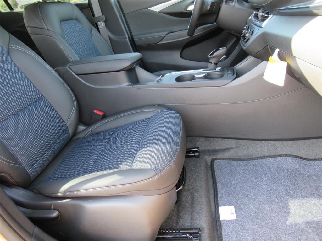 New 2026 Buick Envista Preferred w/ Convenience I Package FWD image 9