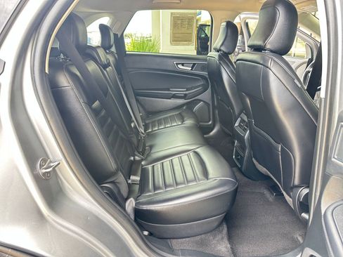 Used 2024 Ford Edge SEL image 25