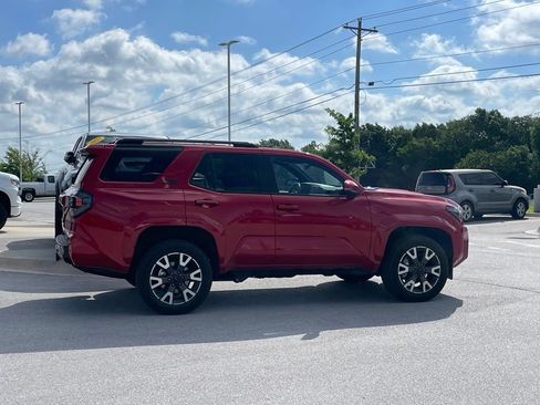 Used 2025 Toyota 4Runner TRD Sport AWD/4WD image 8