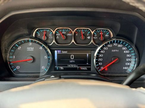 Used 2019 Chevrolet Silverado 1500 LT AWD/4WD image 10