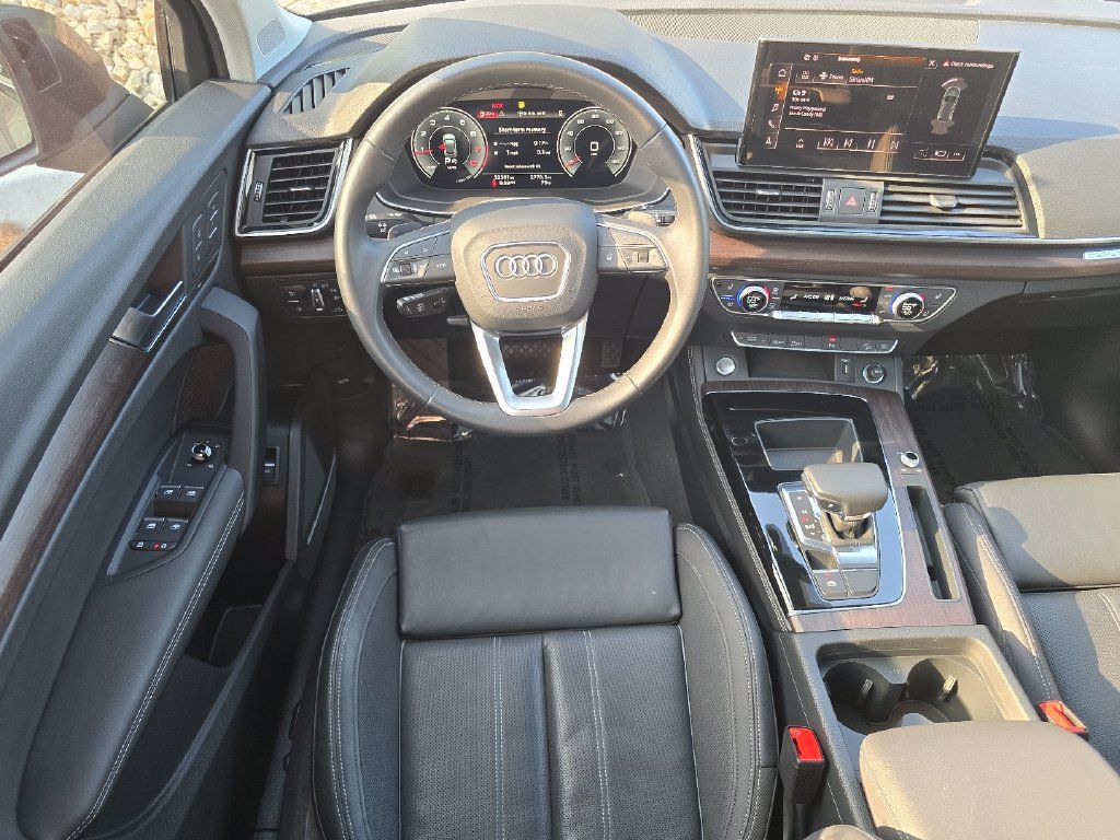 Certified 2023 Audi Q5 2.0T Premium Plus w/ Premium Plus Package AWD/4WD image 18