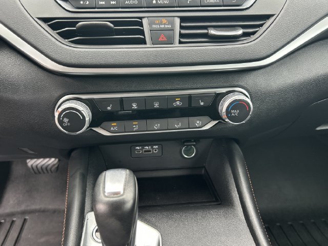 Used 2020 Nissan Altima 2.5 SR w/ Premium Package FWD image 25