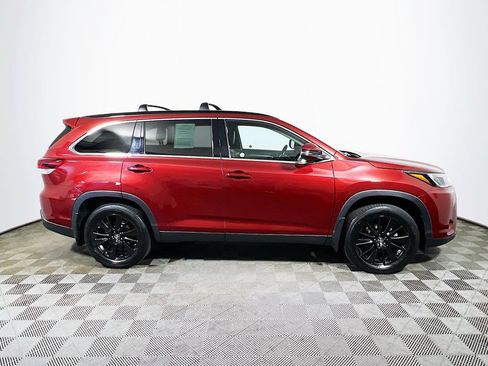 Certified 2019 Toyota Highlander SE AWD/4WD image 8