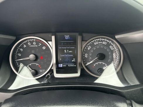 Used 2023 Toyota Tacoma SR5 RWD image 15