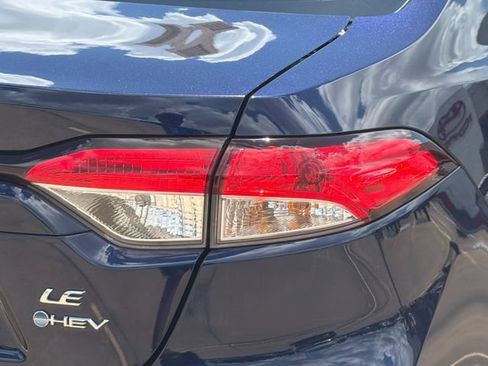 Used 2025 Toyota Corolla LE FWD image 28