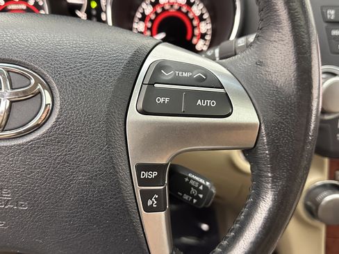 Used 2011 Toyota Highlander Limited image 22