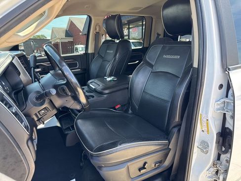 Used 2021 RAM 3500 Laramie AWD/4WD image 2