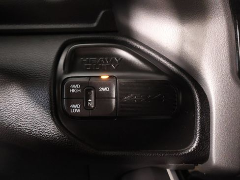 Used 2022 RAM 3500 Big Horn w/ Level B Equipment Group AWD/4WD image 9