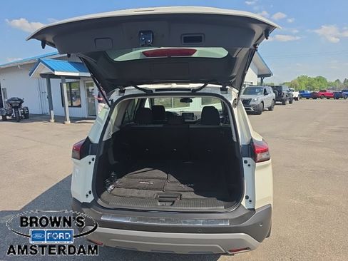 Used 2023 Nissan Rogue SV AWD/4WD image 10