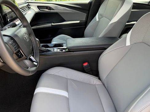 Used 2026 Toyota Camry SE FWD image 12