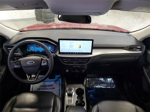 Used 2024 Ford Escape Platinum image 25