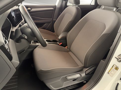 Used 2025 Volkswagen Jetta Sport FWD image 5