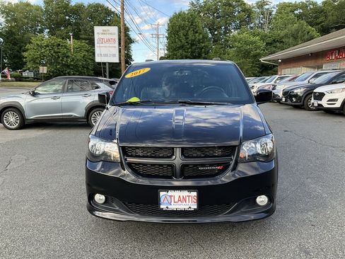 Used 2017 Dodge Grand Caravan GT FWD image 2