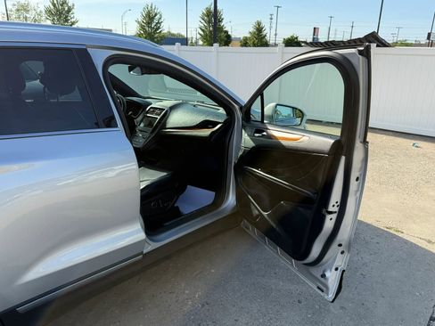 Used 2018 Lincoln MKC Reserve w/ Lincoln MKC Climate Package AWD/4WD image 25