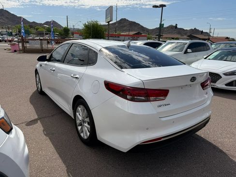 Used 2018 Kia Optima S FWD image 7